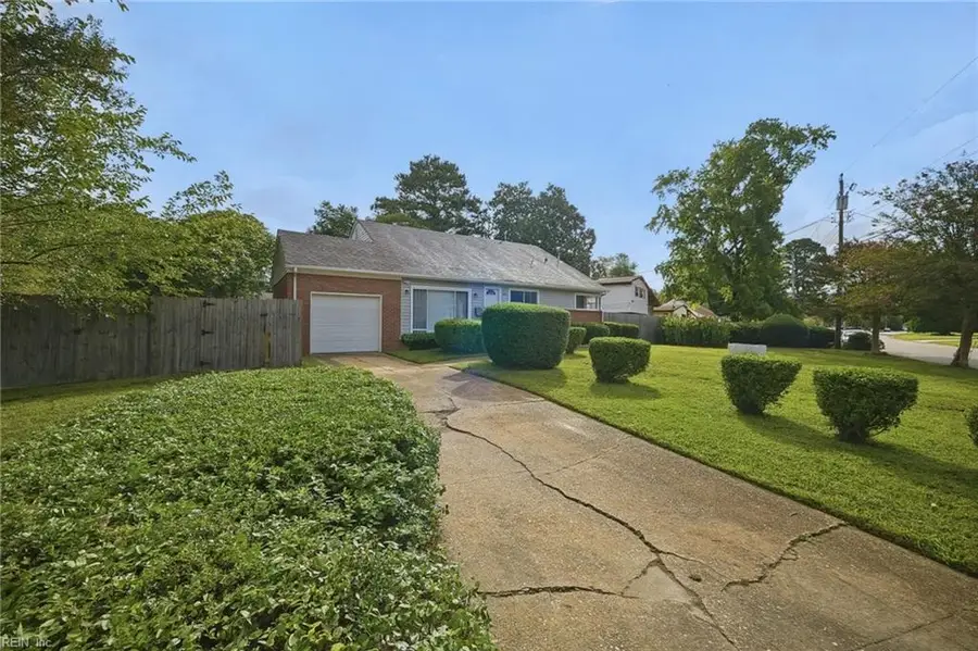 5601 Boulder Ln Lane, Norfolk, VA 23502 - #2