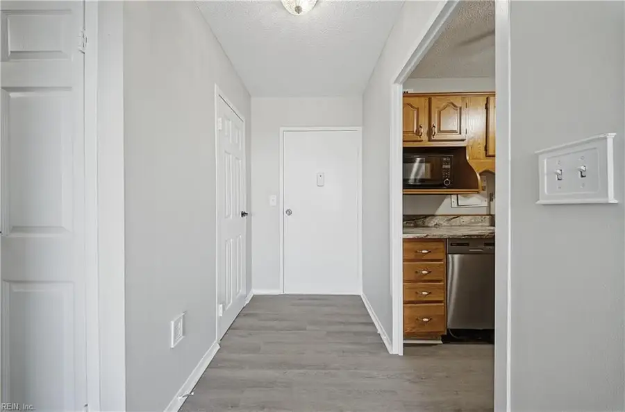 1 Crawford Parkway #1506, Portsmouth, VA 23704 - #2