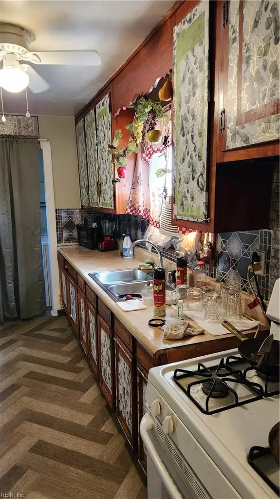 210 Hough Ave Avenue, Norfolk, VA 23523 - #2