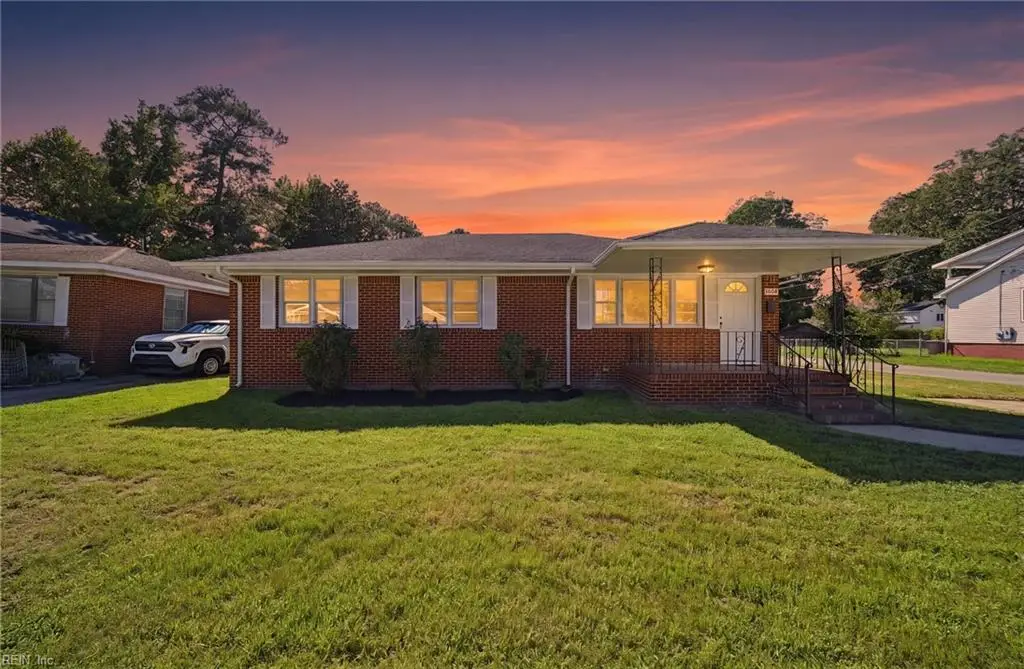 1608 Jackson Avenue, Chesapeake, VA 23324 - #1