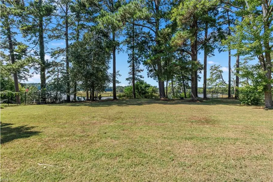 908 Magruder Road, Smithfield, VA 23430 - #3