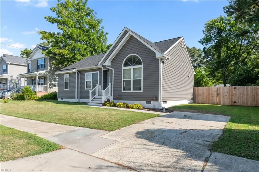230 Maple Avenue, Newport News, VA 23607 - #3
