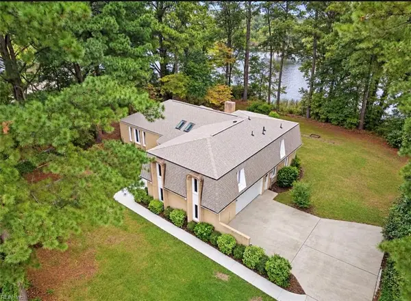 6604 Pinewood Court, Virginia Beach, VA 23464