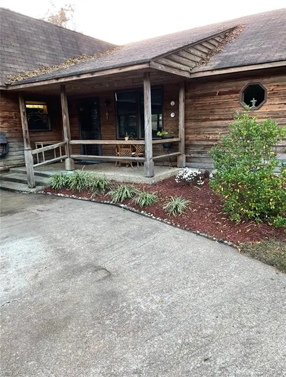 212 Sparrow Road, Chesapeake, VA 23325