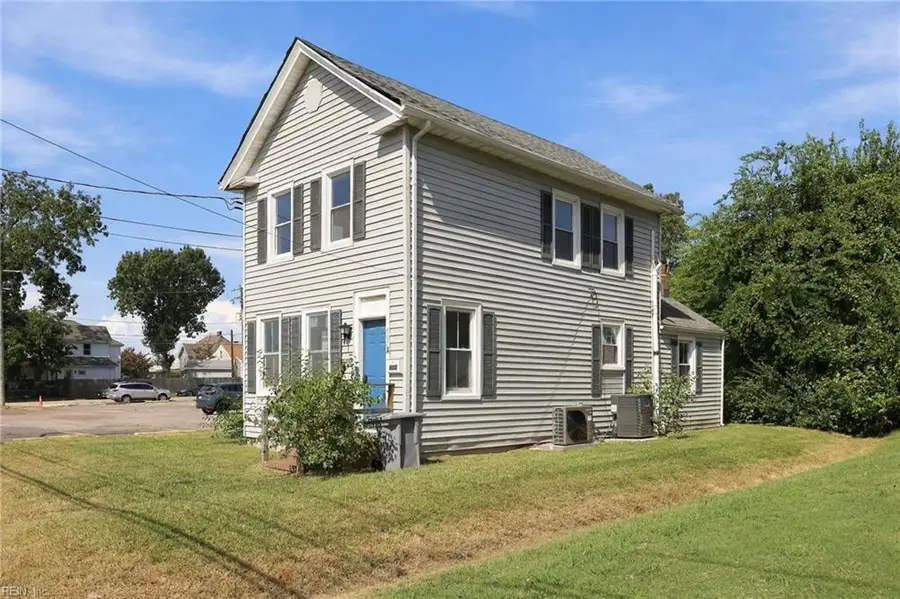 607 E Pembroke Avenue, Hampton, VA 23669 - #3