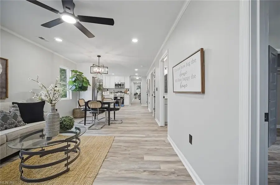 1085 Cascade Boulevard, Chesapeake, VA 23324 - #2