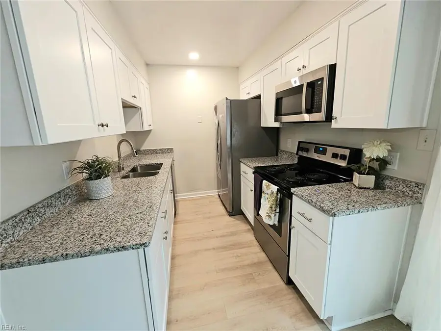 142 Tower Drive, Virginia Beach, VA 23462 - #3