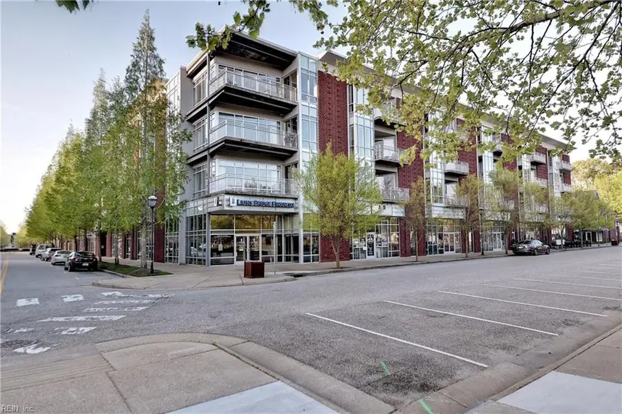 2209 William Styron Square S #2209, Newport News, VA 23606 - #3