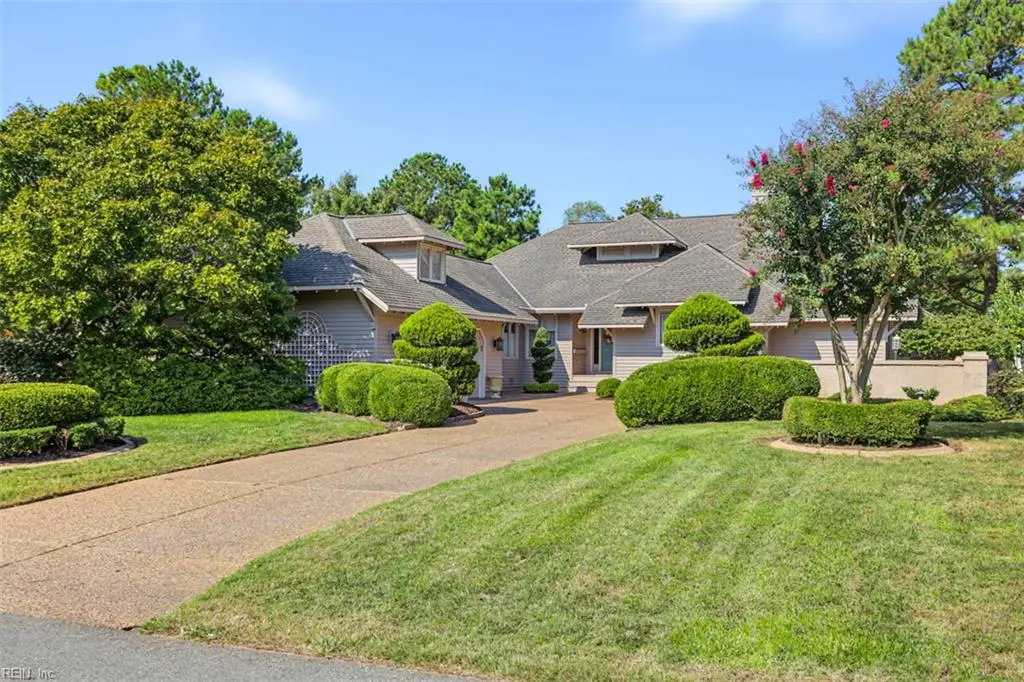 137 Roger Smith, Williamsburg, VA 23185 - #1