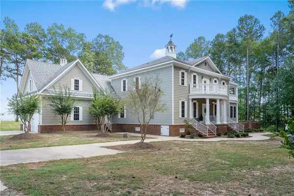 411 Lawnes Neck Drive, Smithfield, VA 23430