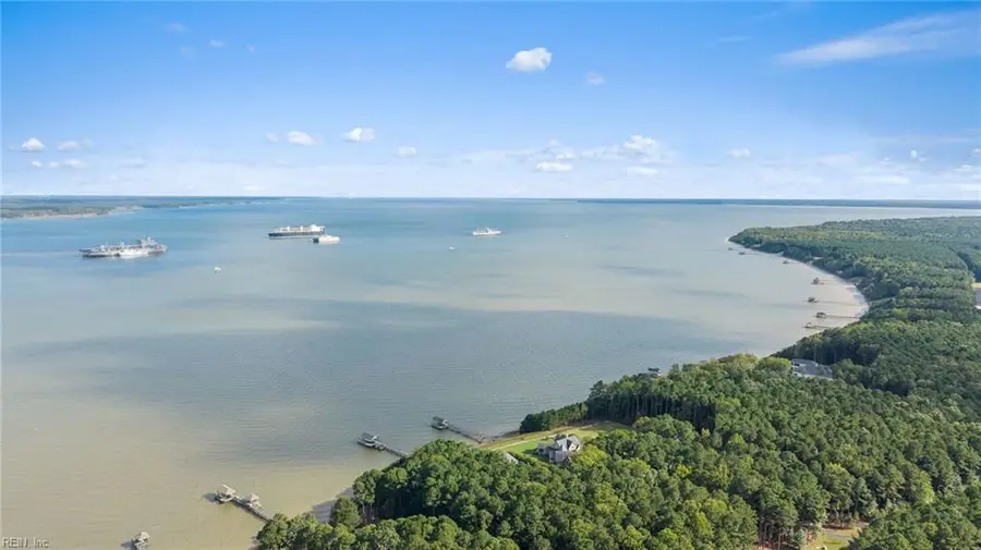 411 Lawnes Neck Drive, Smithfield, VA 23430 - #3
