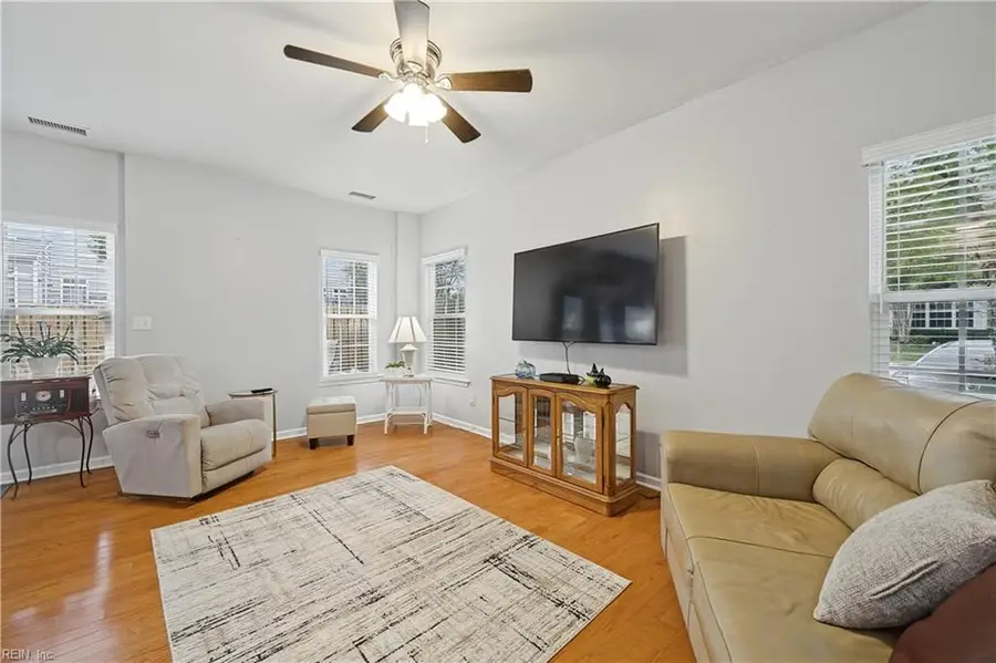 100 Alanna Court, Yorktown, VA 23690 - #3