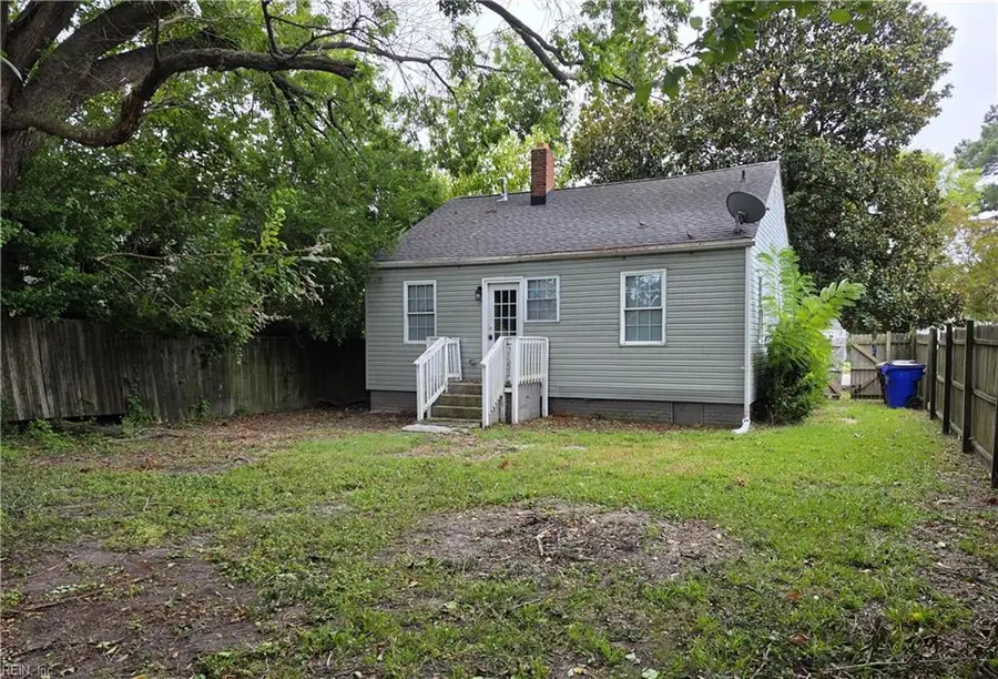 2744 Mapleton Avenue, Norfolk, VA 23504 - #2
