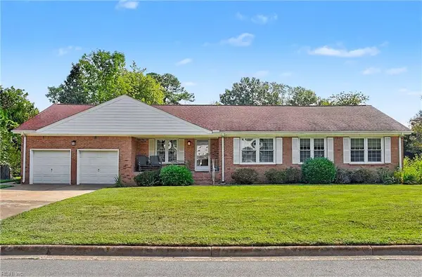 816 Adrian Drive, Virginia Beach, VA 23452