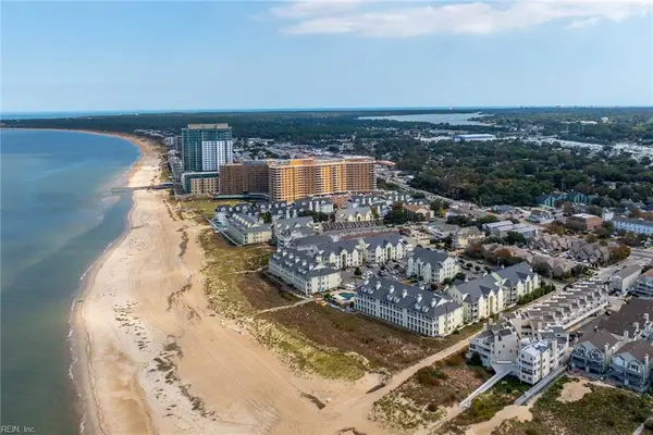 3159 Silver Sands Circle #103, Virginia Beach, VA 23451