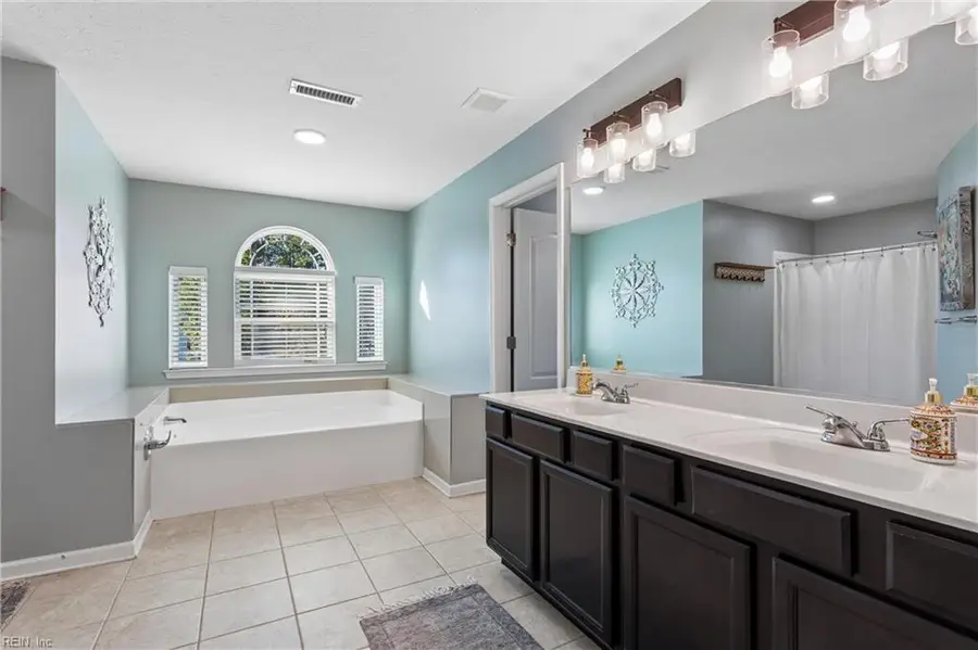 3894 Ordinary Loop, Gloucester Point, VA 23062 - #3