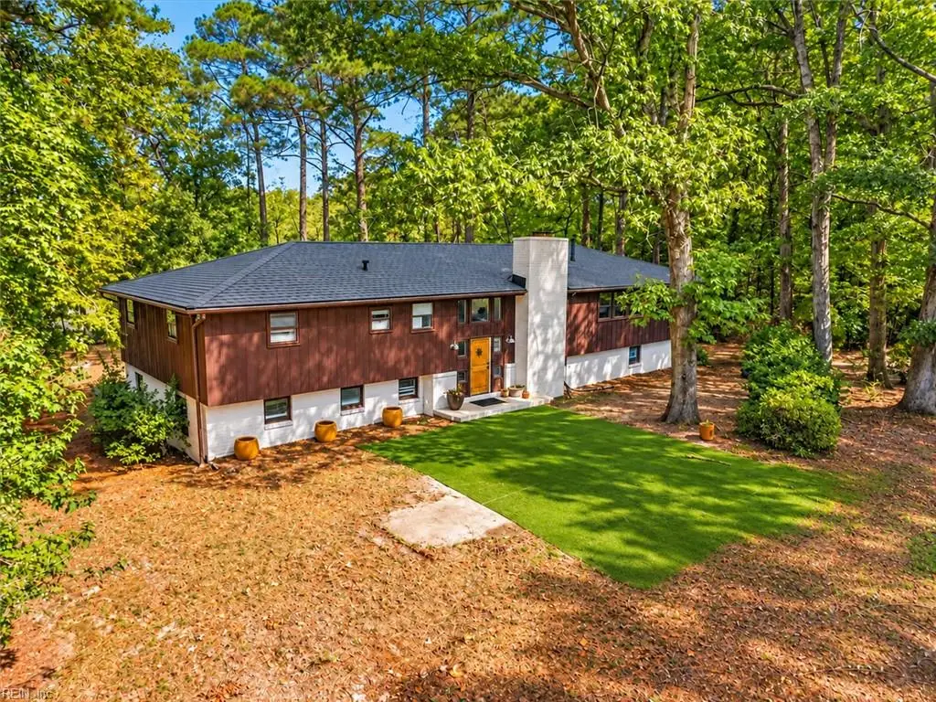 15341 Laurelwood Drive, Carrollton, VA 23314 - #1