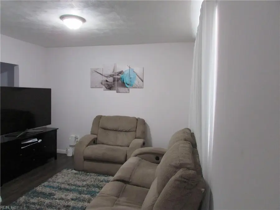 609 Rockingham Street, Norfolk, VA 23523 - #2