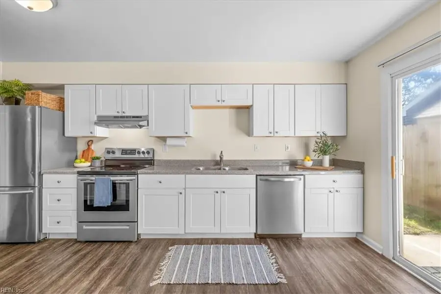 1829 Finsbury Lane, Virginia Beach, VA 23454 - #3