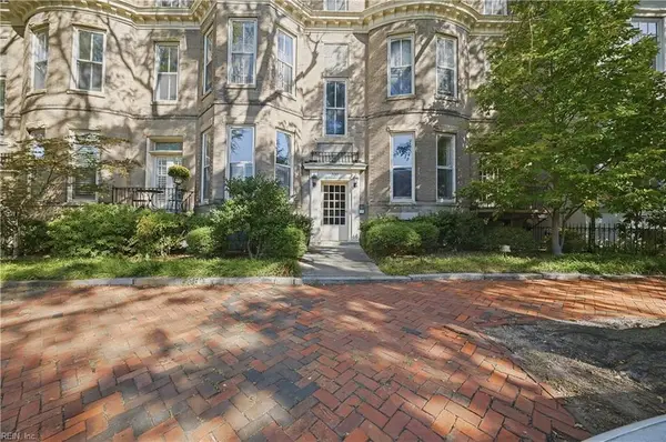 338 W Freemason Street #1, Norfolk, VA 23510