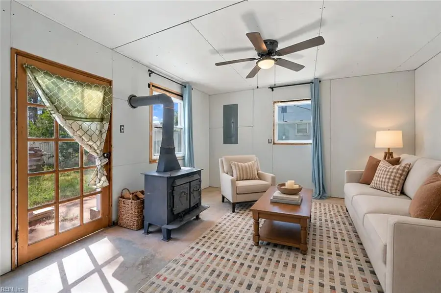 3928 Old Concord Road, Gloucester, VA 23061 - #2