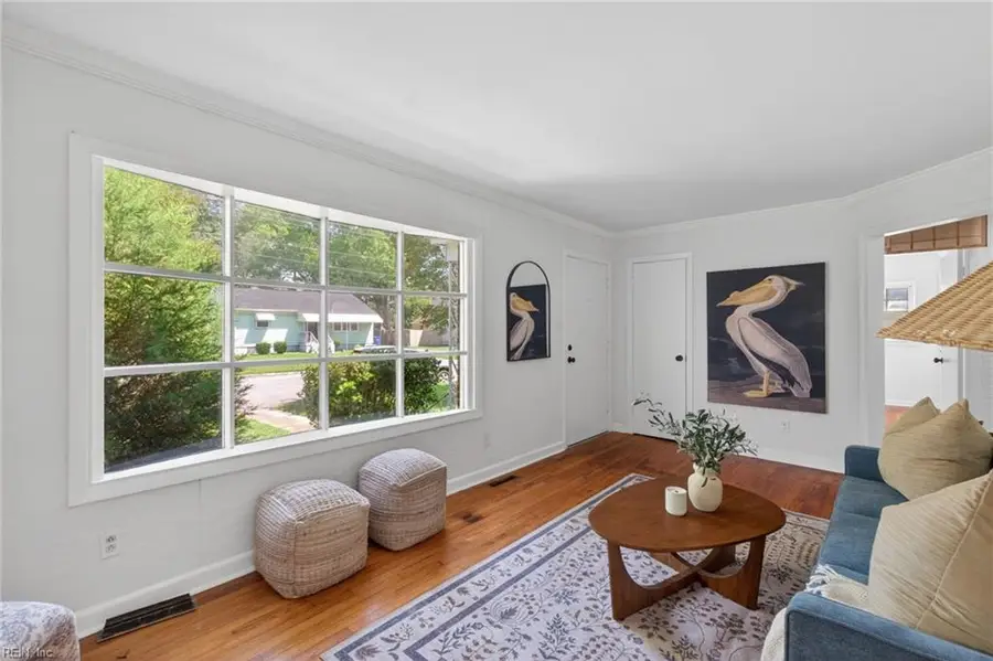 404 Eisenhower Circle, Portsmouth, VA 23701 - #2