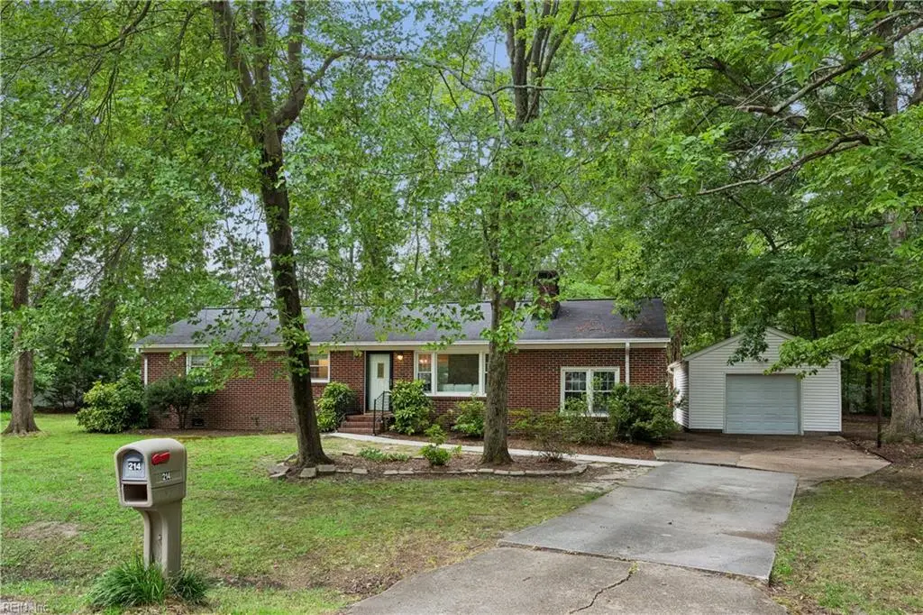 214 Greenland Dr, Yorktown, VA 23693 - #1