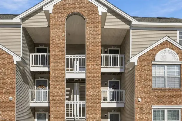 4221 Laurel Green Circle, Virginia Beach, VA 23456