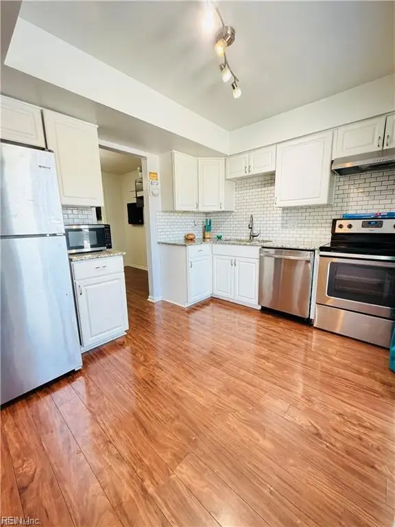 653 Governors Way Way, Virginia Beach, VA 23452 - #2