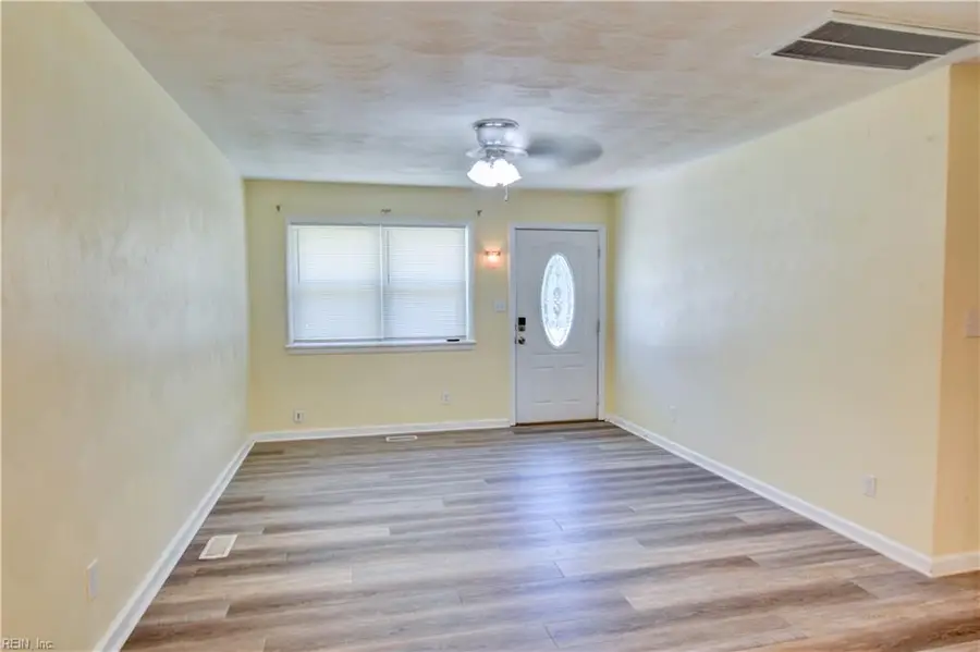 1507 Linden Avenue, Chesapeake, VA 23325 - #2
