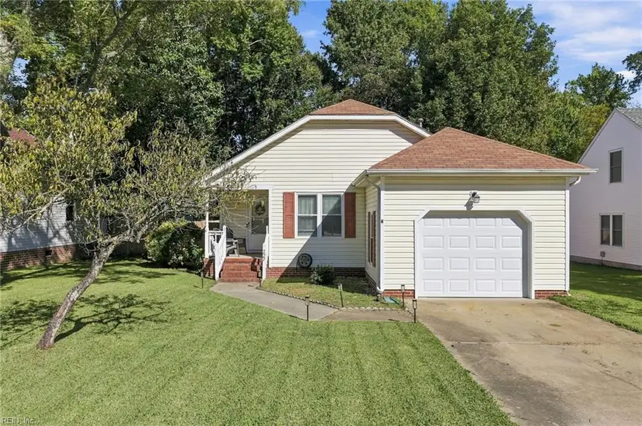 227 Abingdon Circle, Suffolk, VA 23434 - #2