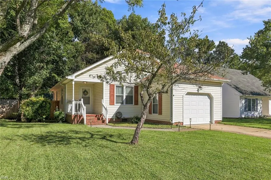 227 Abingdon Circle, Suffolk, VA 23434 - #3