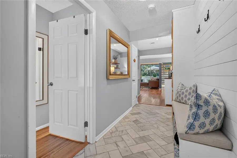 2169 Woodlawn Avenue #A, Virginia Beach, VA 23455 - #3