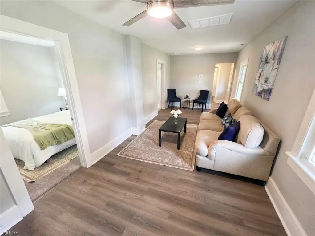 125 S 5th Street, Suffolk, VA 23434 - #1