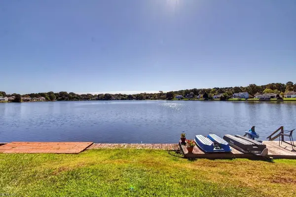 1821 Volvo Parkway, Chesapeake, VA 23320