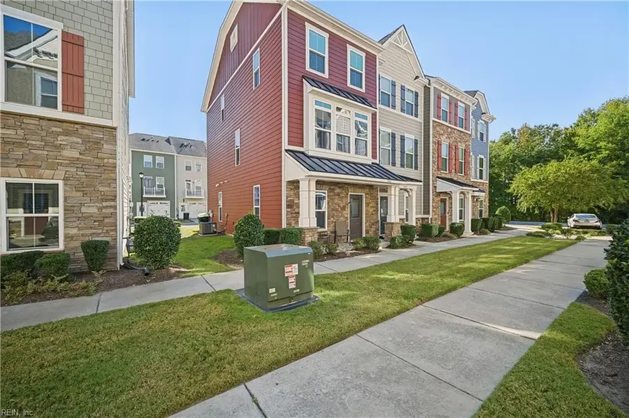 506 Sloane Street #D, Chesapeake, VA 23324 - #2