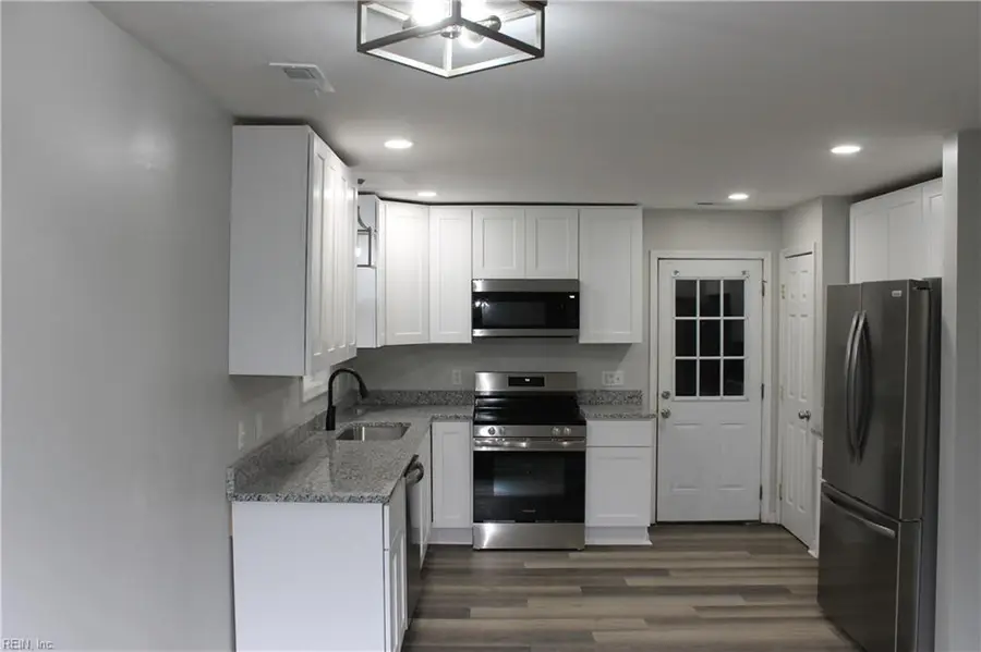 543 Leonard Road, Norfolk, VA 23505 - #2