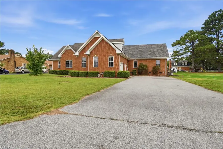 8 Randolph Drive, Windsor, VA 23487 - #3