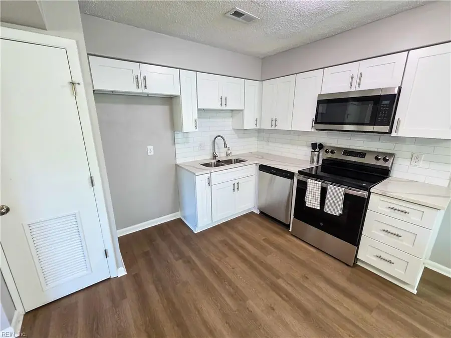 1006 Barnacle Court, Virginia Beach, VA 23451 - #3