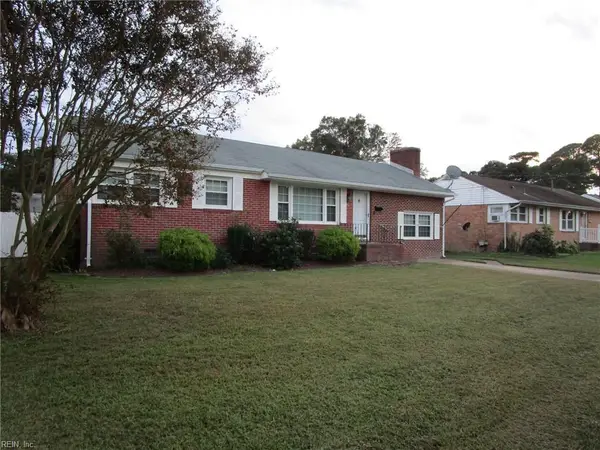 14 Woodburn Drive, Hampton, VA 23664