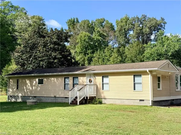 2612 Robin Hood Trail, Suffolk, VA 23435