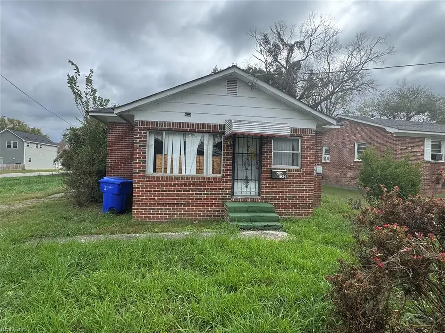 122 N Capital St Street, Suffolk, VA 23434 - #2