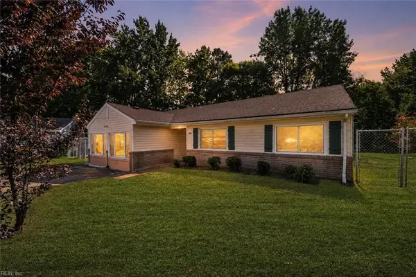700 Saxon Court, Chesapeake, VA 23323