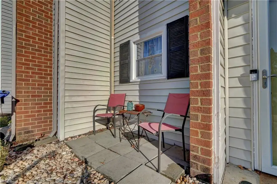 942 Amelia Avenue, Portsmouth, VA 23707 - #2