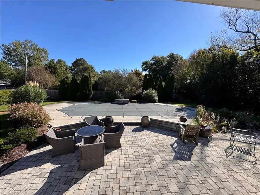 816 Queen Elizabeth Drive, Virginia Beach, VA 23452 - #3