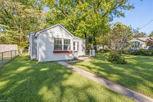 21 Pollux Circle E, Portsmouth, VA 23701