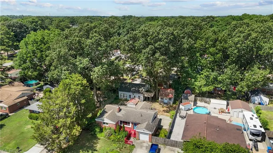 1204 Fontana Avenue, Chesapeake, VA 23325 - #3