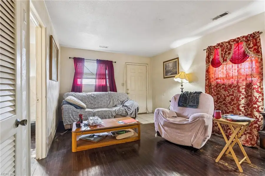 2014 Roanoke Avenue, Newport News, VA 23607 - #2