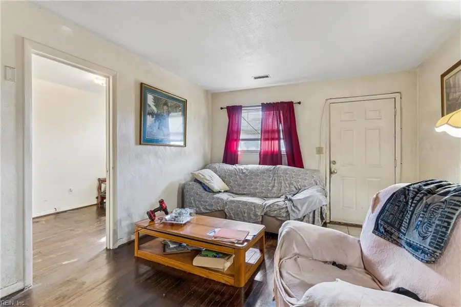 2014 Roanoke Avenue, Newport News, VA 23607 - #3