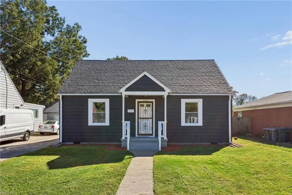 124 Chichester Avenue, Hampton, VA 23669 - #1